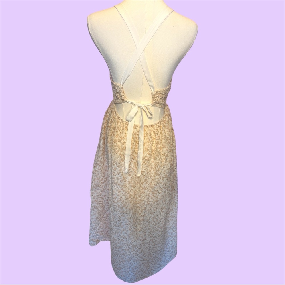 En Saison Lucia Midi Dress with natural floral pattern